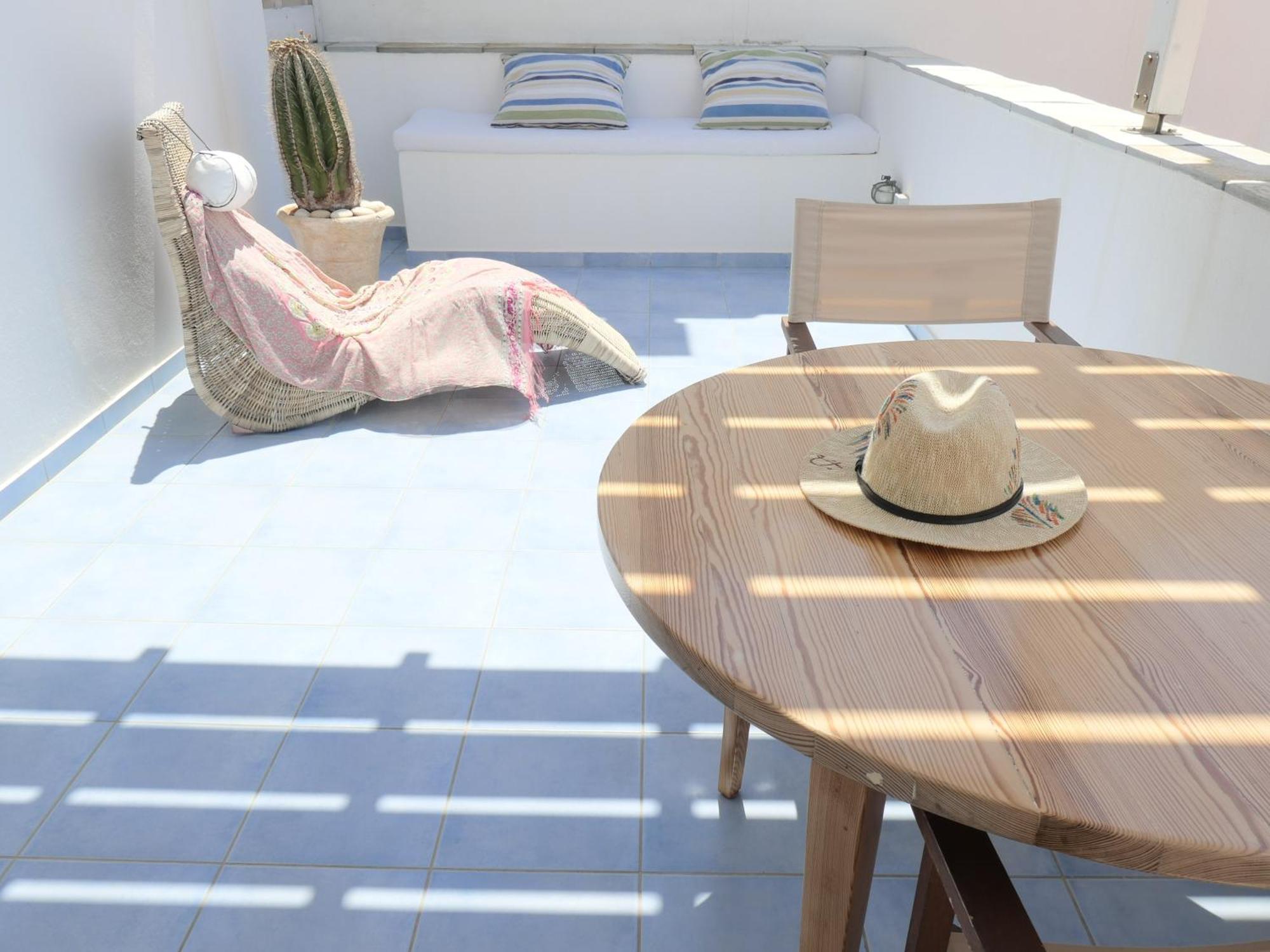 Inaxos Studios, Viewing Apollo Temple. Naxos City 外观 照片